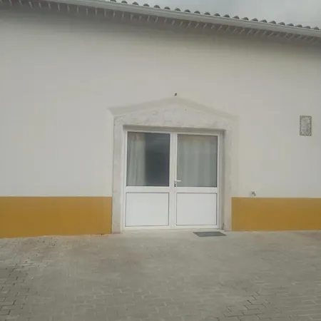 House With Garden In Marinha Da Mendiga *