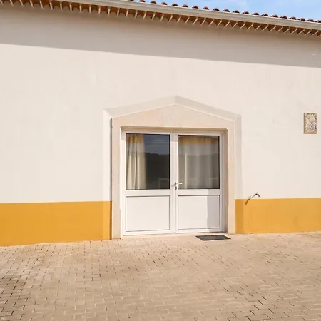 펜션 House With Garden In Marinha Da Mendiga Casais do Chao da Mendiga